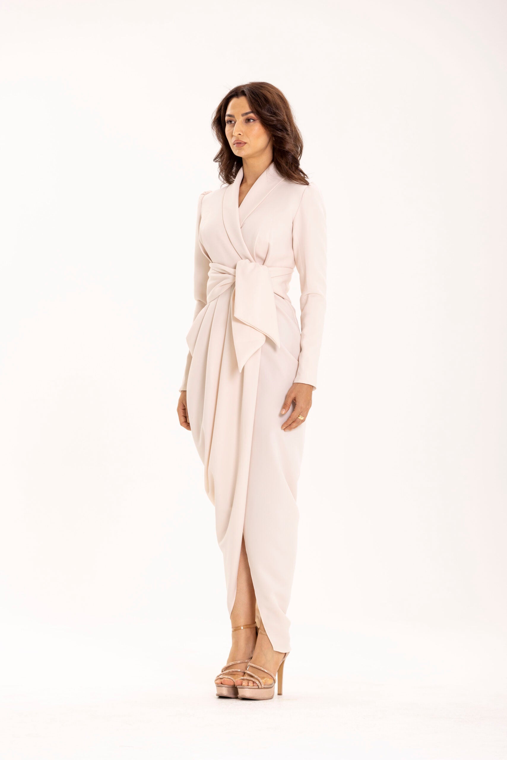 aurora casual dress At Aurora, fashion has no limits! , Were not just about one style weve got it all. From your favorite casual t-shirts and chic office looks, to versatile day-to-night outfits and even elegant