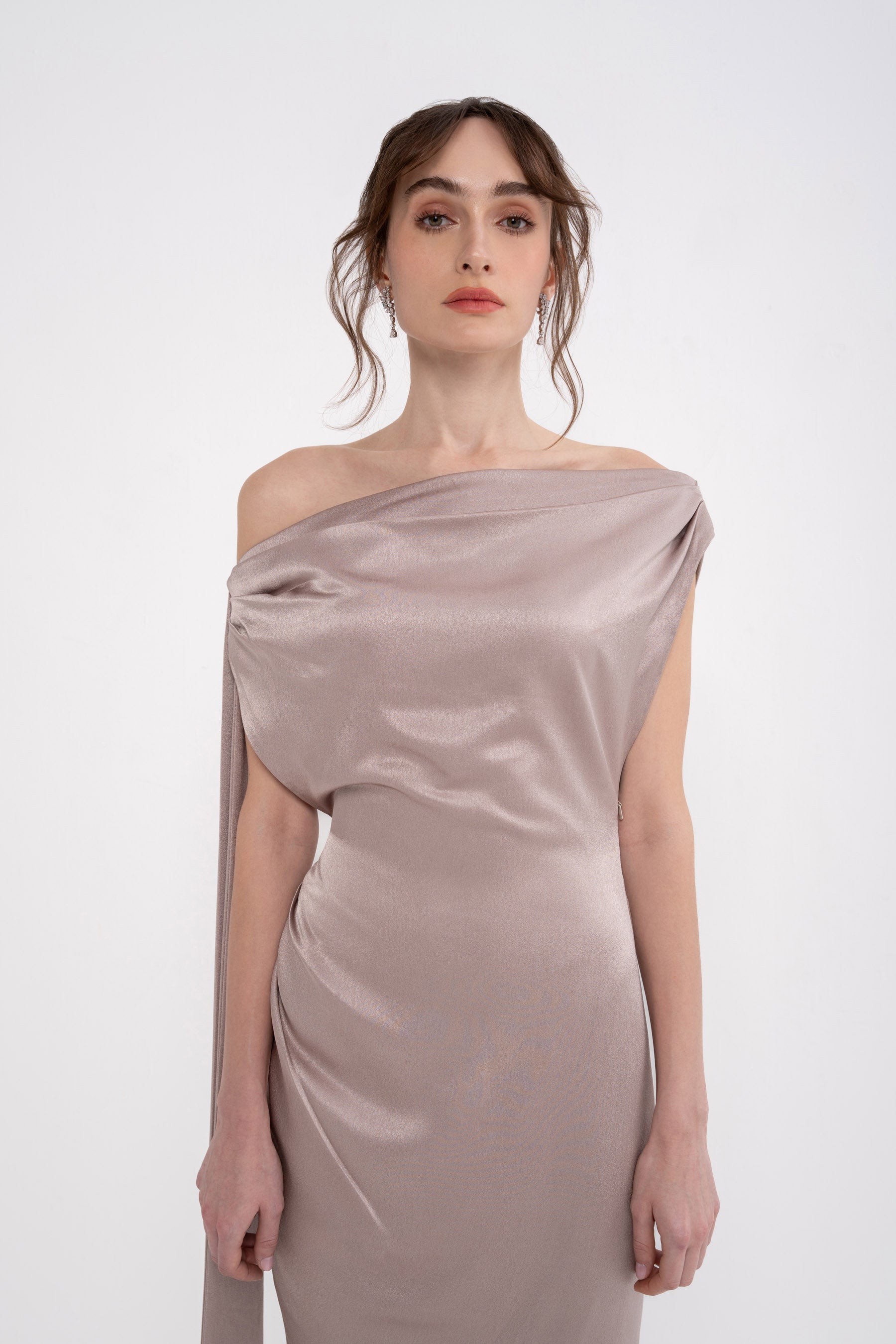 Elegant EOS dress by MANEL-FASHION featuring a stylish design, showcased on a neutral background.