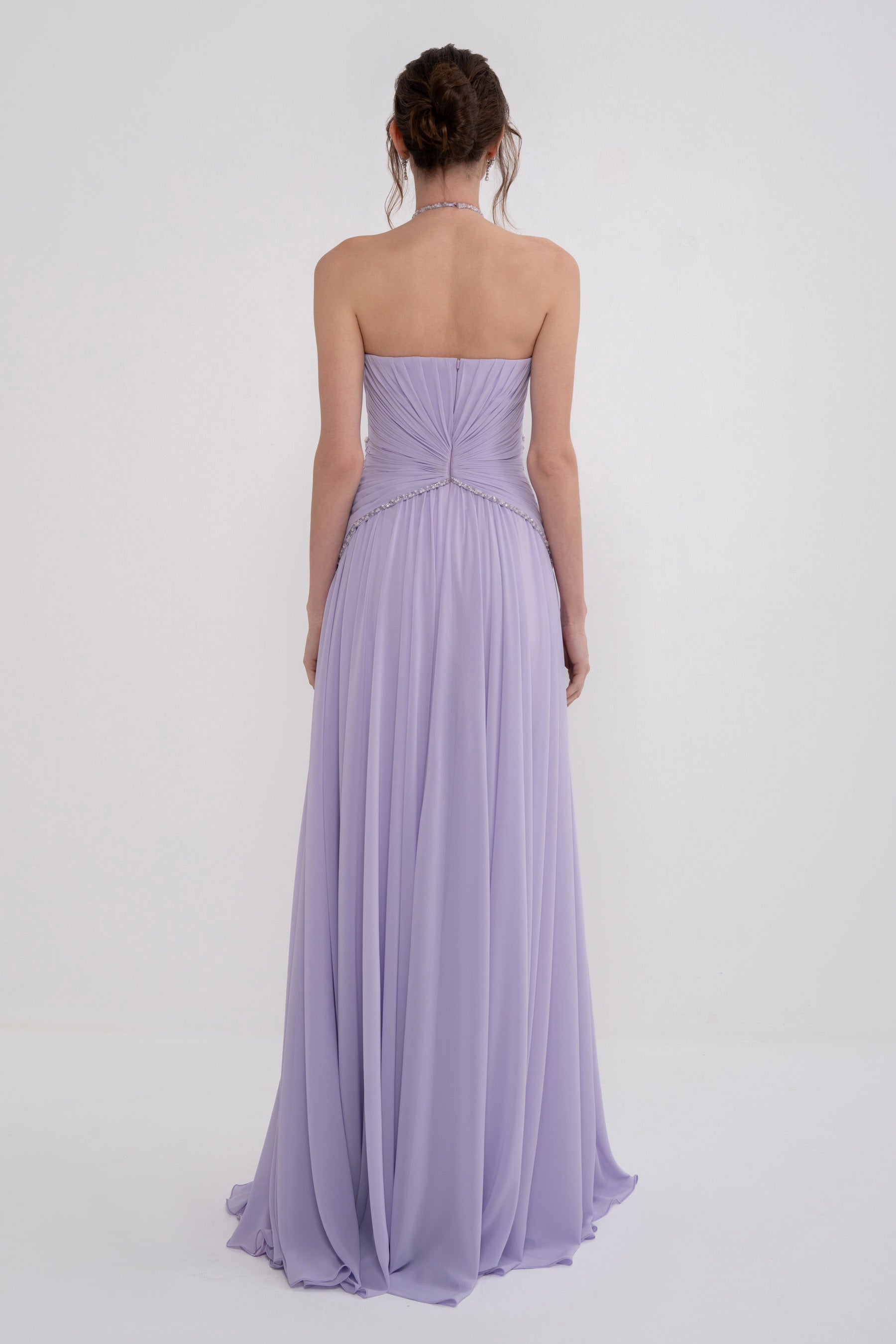 Manel-Fashion Hera dress featuring a stylish design, lightweight fabric, and elegant fit suitable for casual or formal occasions.
