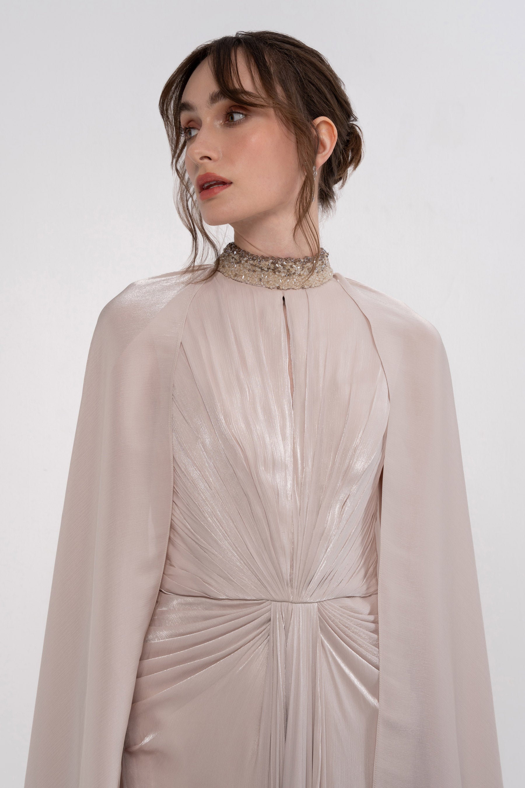 Manel-Fashion Glory Dress in vibrant fabric, featuring a stylish design with elegant details and a flattering fit.
