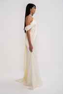 Manel-Fashion Grazia dress, stylish women's clothing with a modern design, shown in a full-length view on a model.