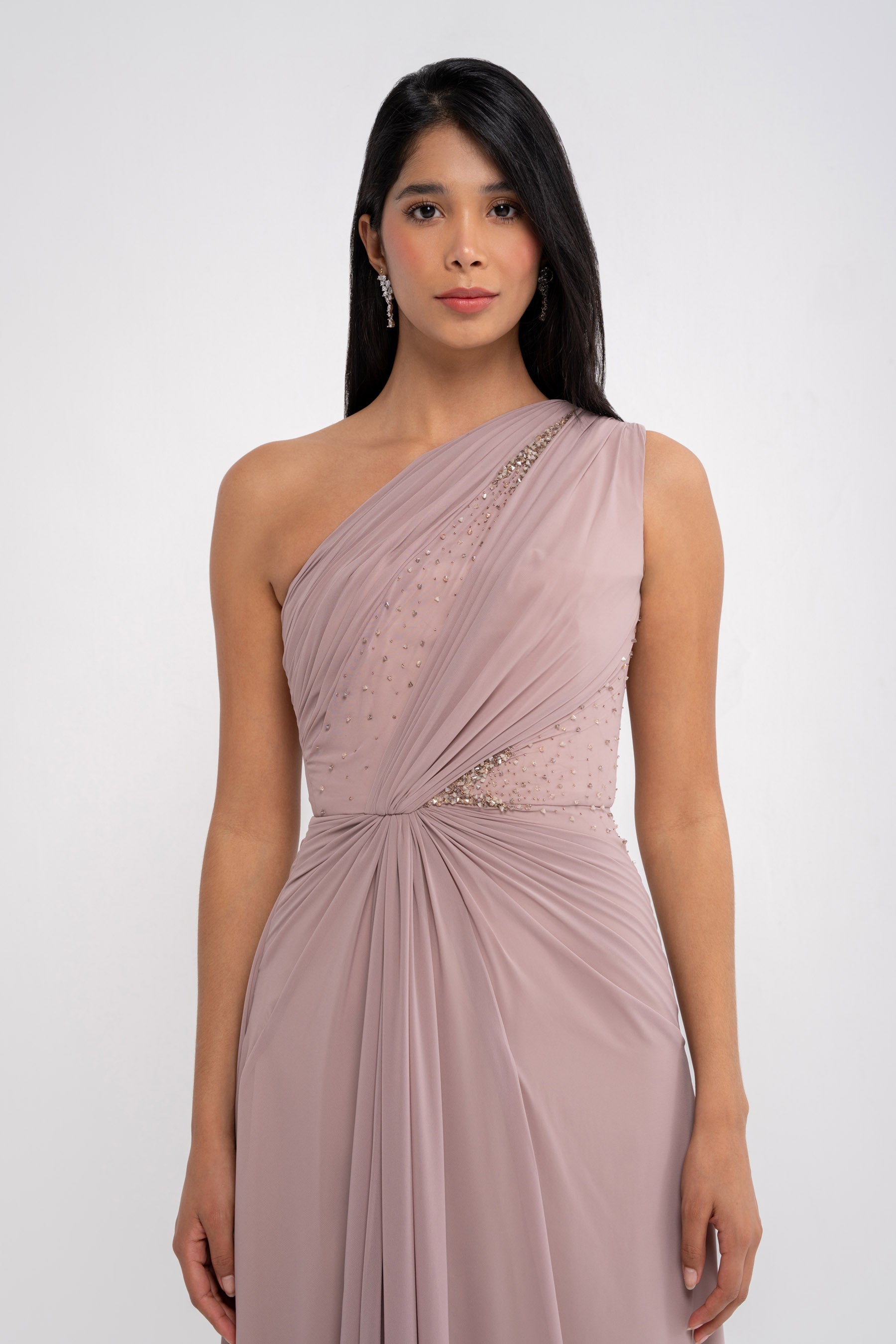 Manel-Fashion Myth Dress in elegant fabric, featuring a stylish design perfect for formal or semi-formal occasions.